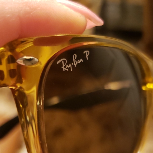 Ray Bans Polarized New Wayfarer Glasses - Picture 4 of 10